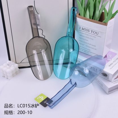 Clear Ice & Grain Scoop